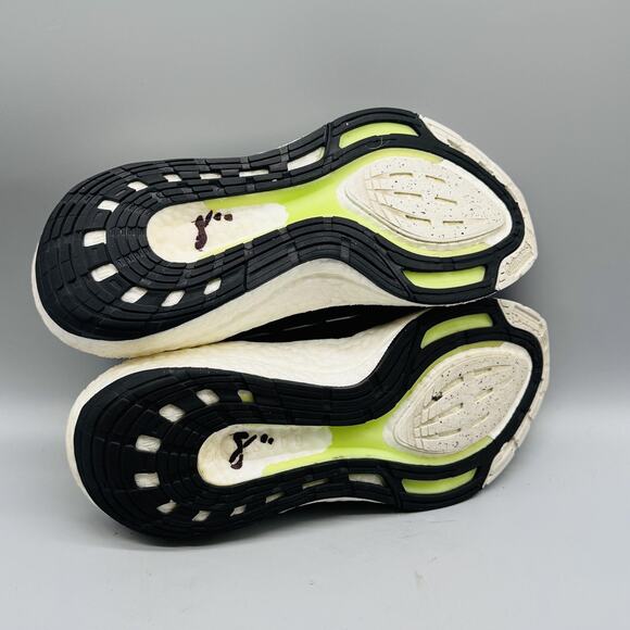 Adidas Shoes Womens 7 Black White Oreo Knit Ultraboost 22 Running Sneakers - Picture 8 of 10